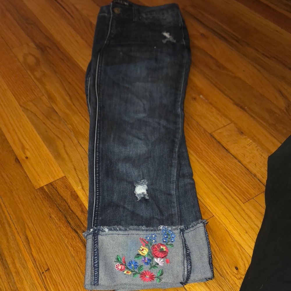Embroidered denim capris